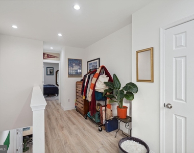 1524 Tasker Street - Photo Thumbnail 14