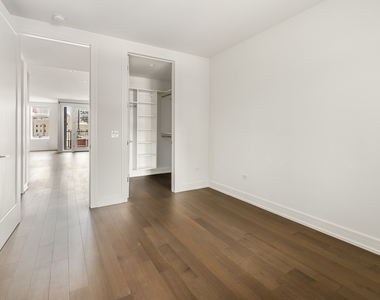 434 W Melrose Street - Photo Thumbnail 14