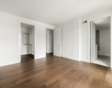 434 W Melrose Street - Photo Thumbnail 9