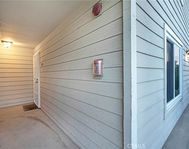 1637 E 5th Street - Photo Thumbnail 23