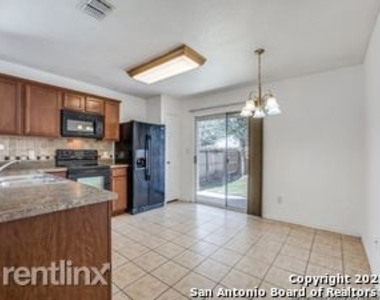 9007 Oakwood Park - Photo Thumbnail 1