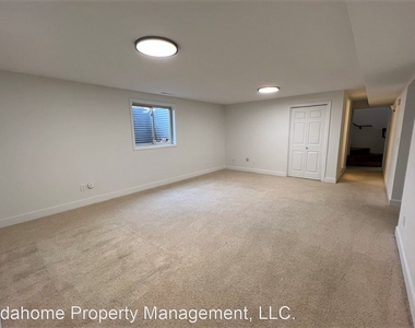 11175 W Hinsdale St - Photo Thumbnail 19