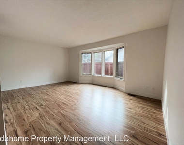 11175 W Hinsdale St - Photo Thumbnail 11