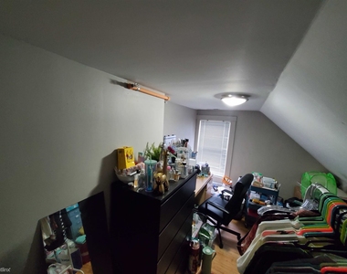 23 Greylock Rd Apt 1d - Photo Thumbnail 5