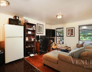 551 Second Avenue - Photo Thumbnail 1