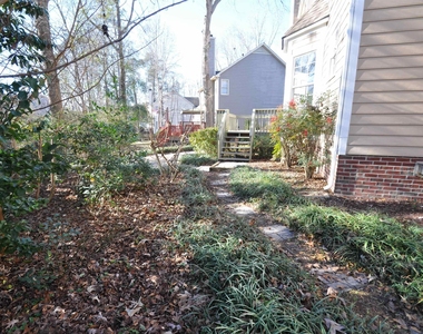 1109 Matthews Glen Drive - Photo Thumbnail 53