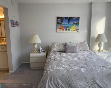 525 N Ocean Blvd - Photo Thumbnail 16