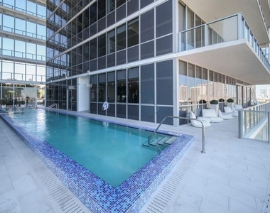 1100 Biscayne Blvd - Photo Thumbnail 33