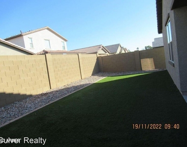 8530 W Flynn Ln - Photo Thumbnail 9