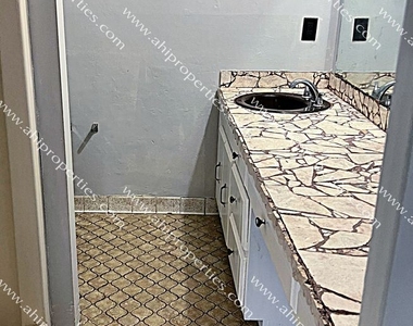 3009 Montwood Court - Photo Thumbnail 4