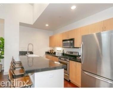 1930 Nw Irving St #104, Portland, Or 97209 104 - Photo Thumbnail 5