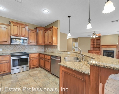 3705 Ne Willow Way - Photo Thumbnail 15