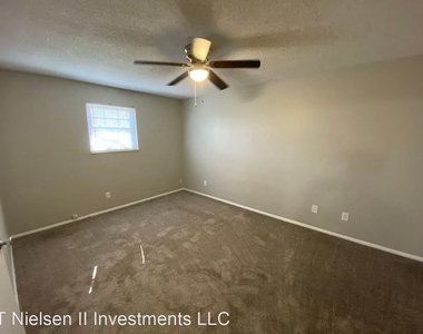 4829 Maple Sunset Way - Photo Thumbnail 17