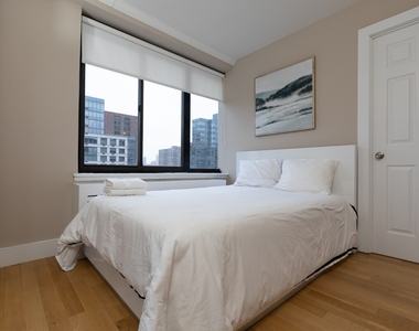 792 Columbus Avenue - Photo Thumbnail 8