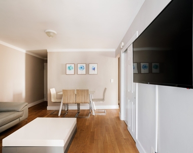 784 Columbus Avenue - Photo Thumbnail 2