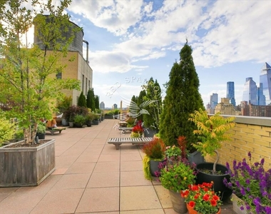 200 West 20th Street - Photo Thumbnail 7