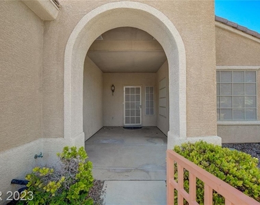 1800 Eagle Mesa Avenue - Photo Thumbnail 1