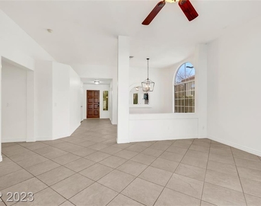 8320 Emerald Isle Avenue - Photo Thumbnail 18