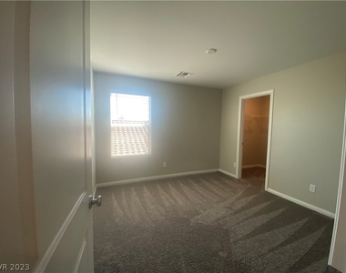 7497 W Mistral Avenue - Photo Thumbnail 26