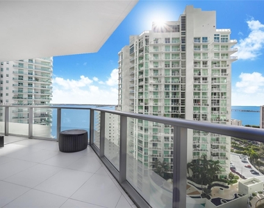 1300 Brickell Bay Dr - Photo Thumbnail 1