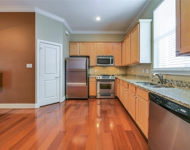 1614 Tribeca Way - Photo Thumbnail 3