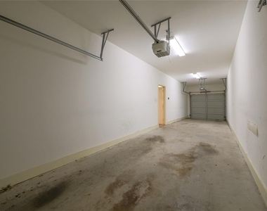 1614 Tribeca Way - Photo Thumbnail 12