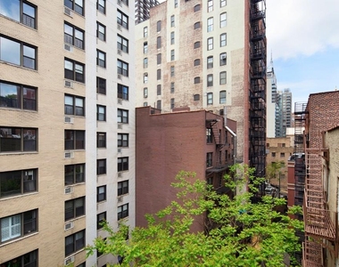 East 35th Street - Photo Thumbnail 8