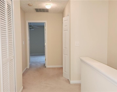 1667 Jackson Square Nw - Photo Thumbnail 7