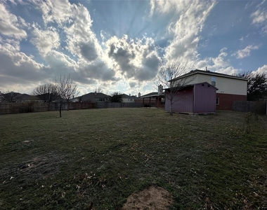 1541 Kingfisher Drive - Photo Thumbnail 20