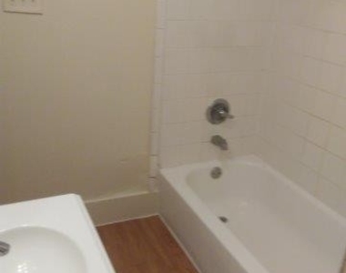 905 W Lynwood Ave - Photo Thumbnail 13