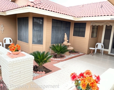 20826 N Desert Glen Dr - Photo Thumbnail 2