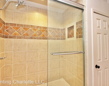 2940 Castleberry Court - Photo Thumbnail 31