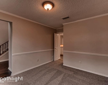 1417 Baker Drive Unit - Photo Thumbnail 4