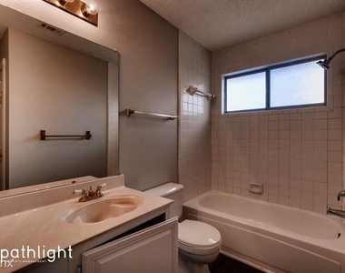 1417 Baker Drive Unit - Photo Thumbnail 9