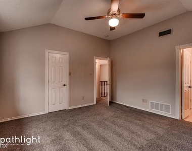 1417 Baker Drive Unit - Photo Thumbnail 5