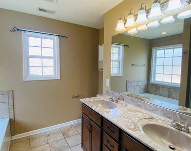 1248 Morstead Dr - Photo Thumbnail 26