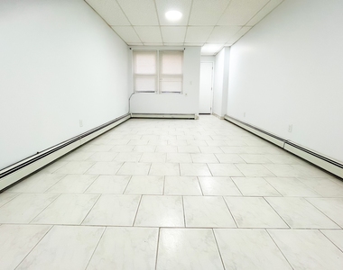 3912 Fillmore Avenue - Photo Thumbnail 7