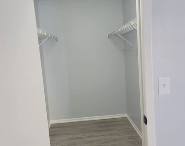 4013 Dream Oak Place Unit 102 - Photo Thumbnail 7