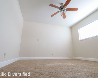 2115 Placentia Ave - Photo Thumbnail 22