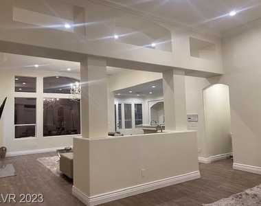 8800 Bonta Court - Photo Thumbnail 18