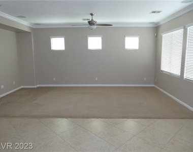 4054 Lower Saxon Avenue - Photo Thumbnail 4