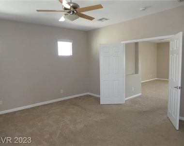 4054 Lower Saxon Avenue - Photo Thumbnail 41