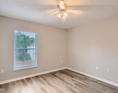 4614 Ramshead Drive Unit - Photo Thumbnail 12