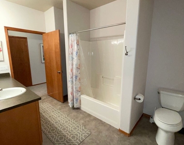 15320 Nw Central Dr #217 - Photo Thumbnail 6