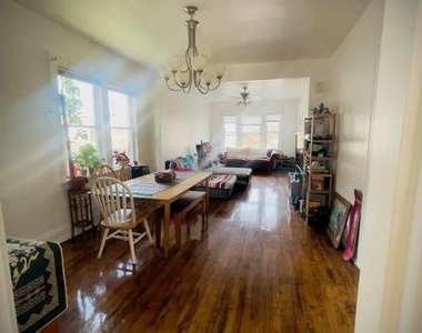 3717 Hemlock Street - Photo Thumbnail 4