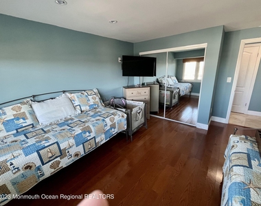 525 Ocean Boulevard - Photo Thumbnail 16