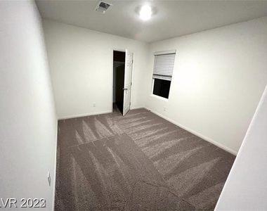 5728 Prima Street - Photo Thumbnail 11