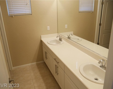 7259 Lavender Rose Avenue - Photo Thumbnail 31