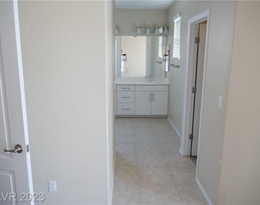 7259 Lavender Rose Avenue - Photo Thumbnail 38