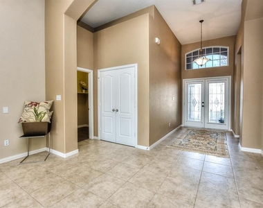 30408  Briarcrest Dr - Photo Thumbnail 6